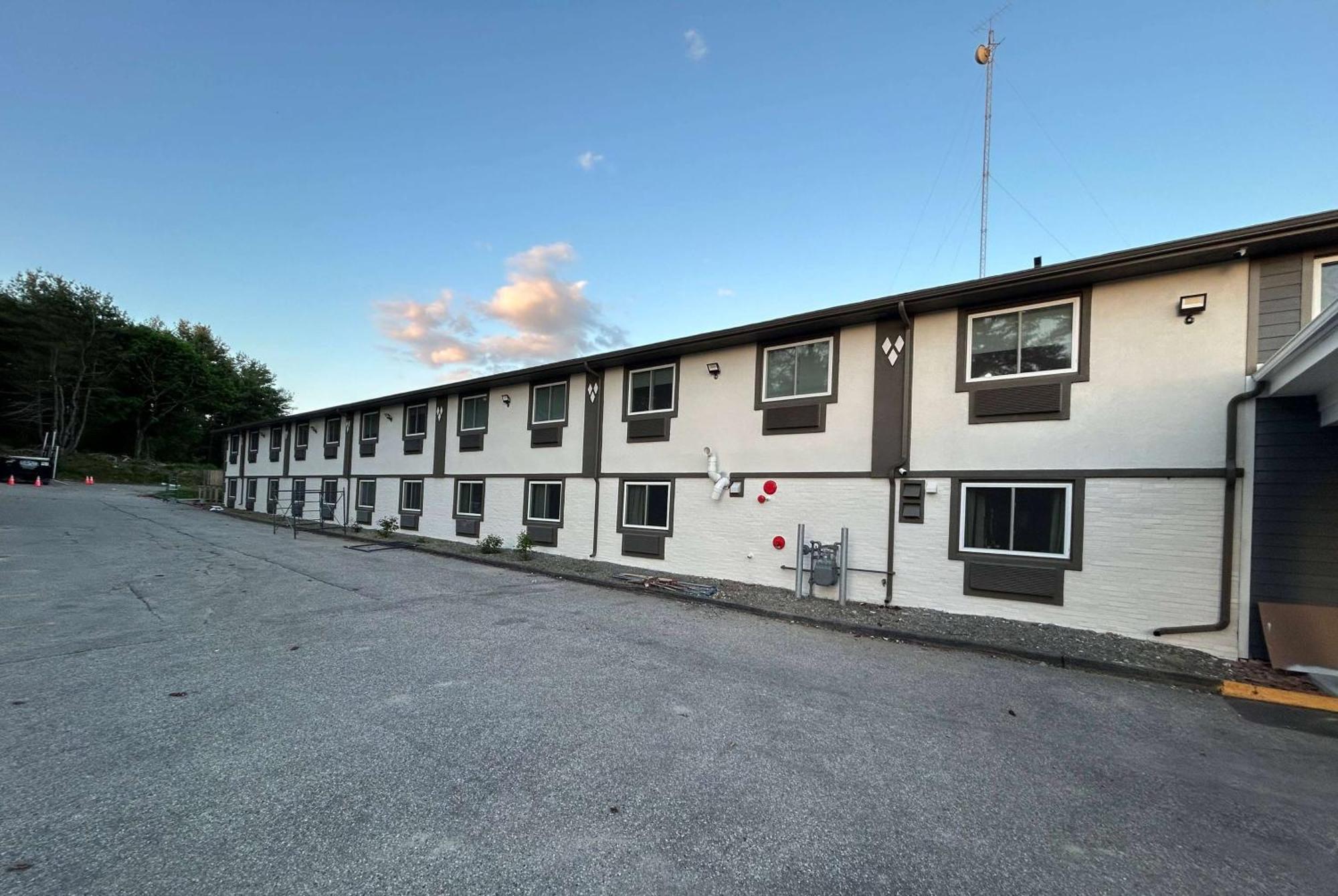 Super 8 By Wyndham Auburn Area