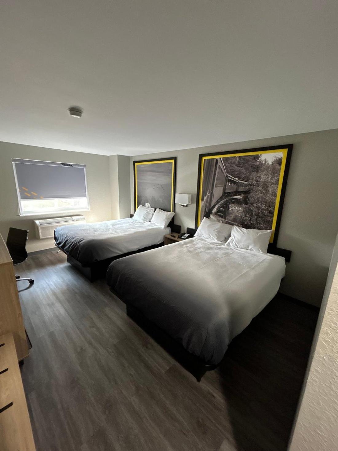 Super 8 By Wyndham Auburn Area Hotel