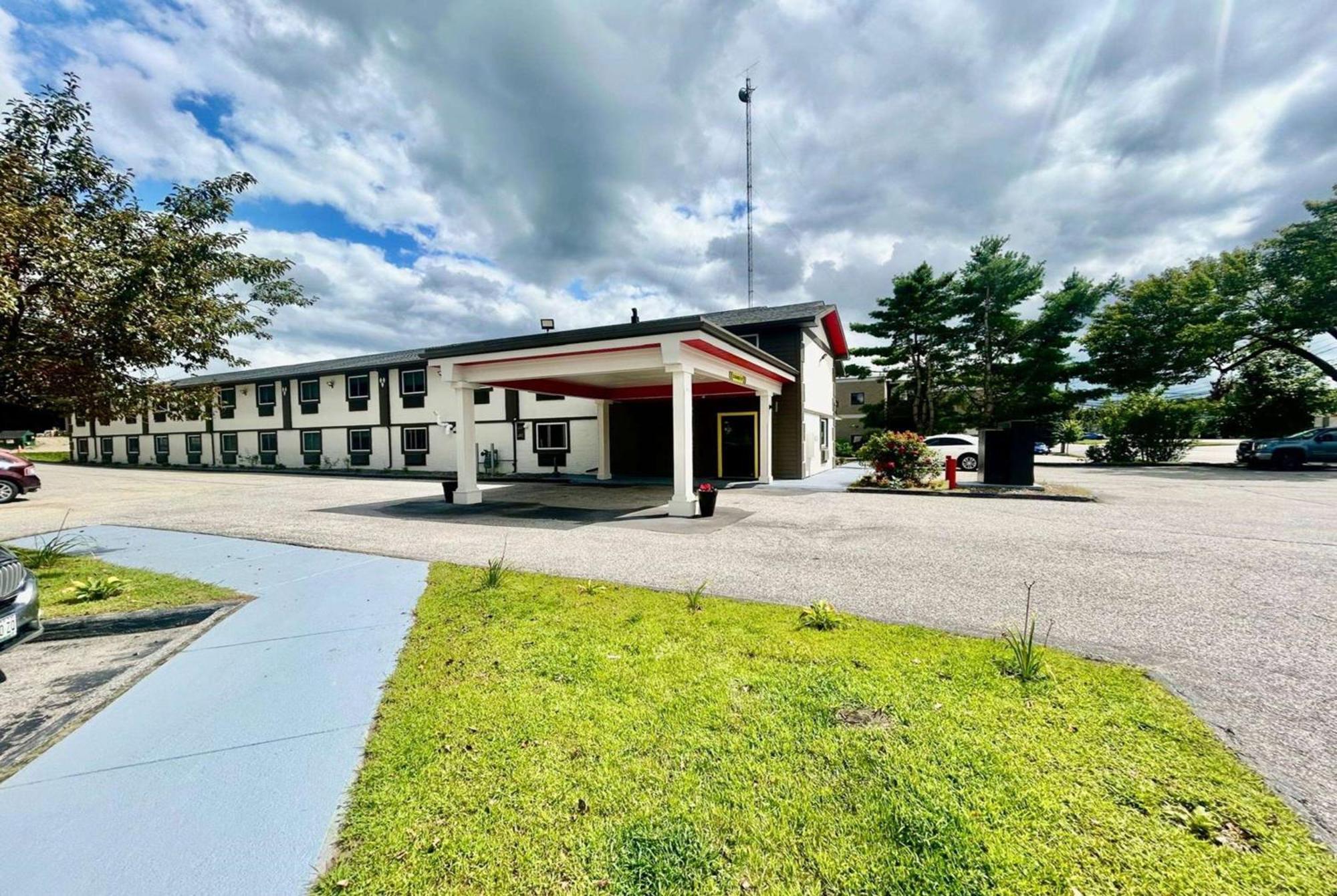 Super 8 By Wyndham Auburn Area