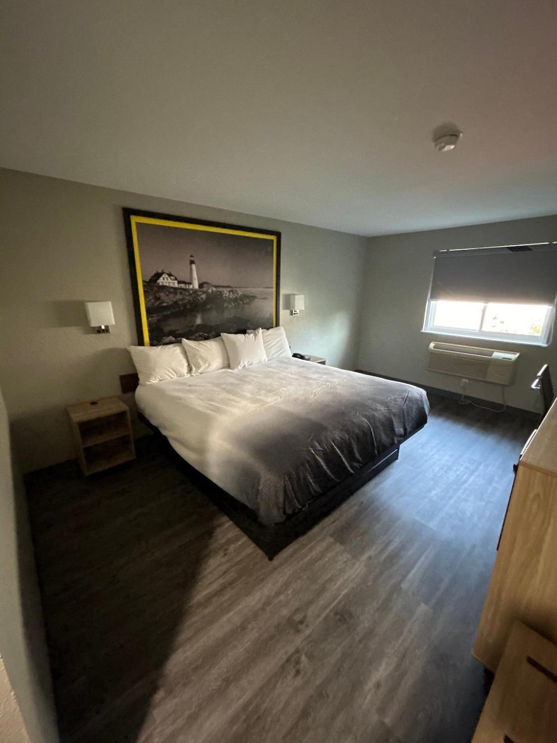Super 8 By Wyndham Auburn Area