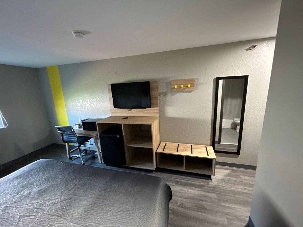 Hotel Super 8 By Wyndham Auburn Area